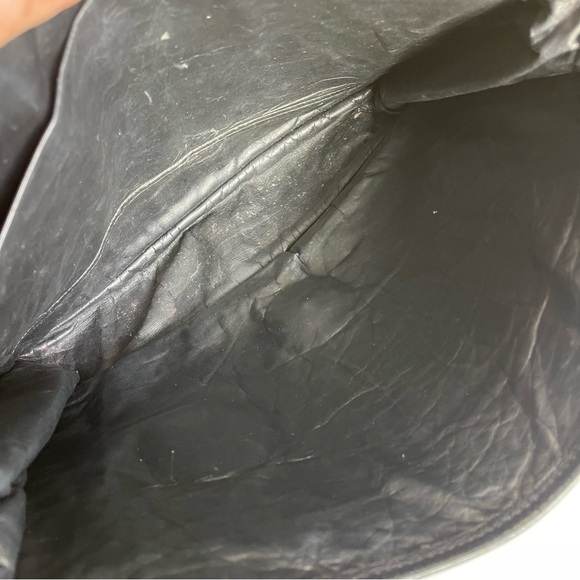 Vintage Carlos Falchi Crossbody Black Leather Bag
Made In The USA - Picture 9 of 17